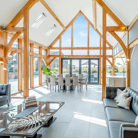 度假居 Oakwood Barn Cawood