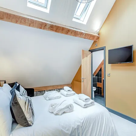 Oakwood Barn 度假居 Cawood