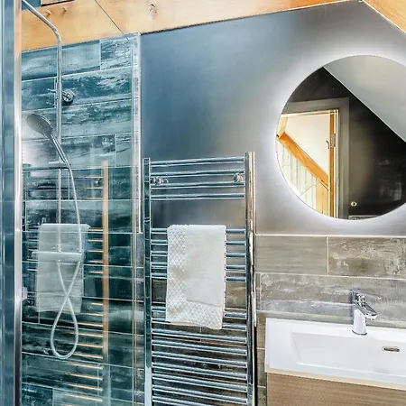 度假居 Oakwood Barn *