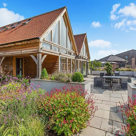 Oakwood Barn Holiday home Cawood