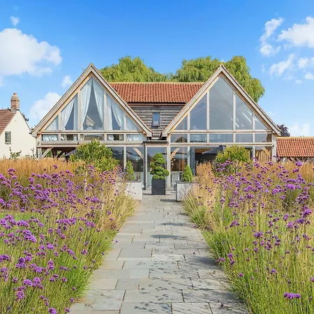 Oakwood Barn Holiday home Cawood
