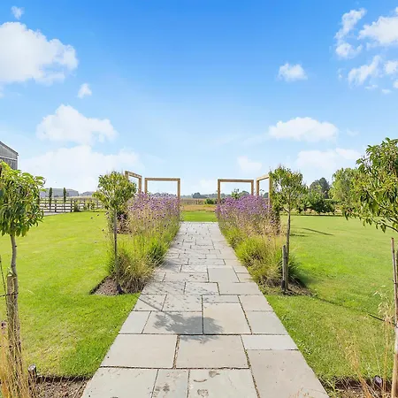 Holiday home Oakwood Barn Cawood