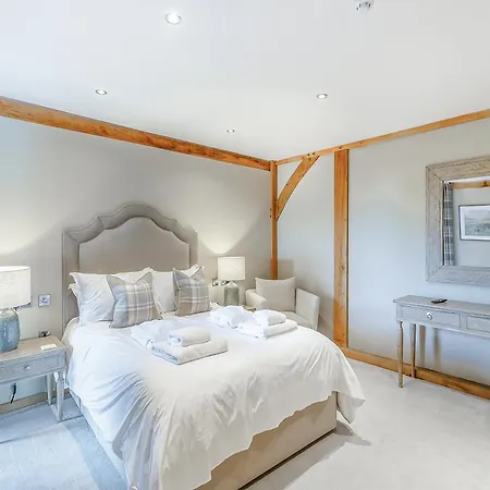 Oakwood Barn Hébergement de vacances *